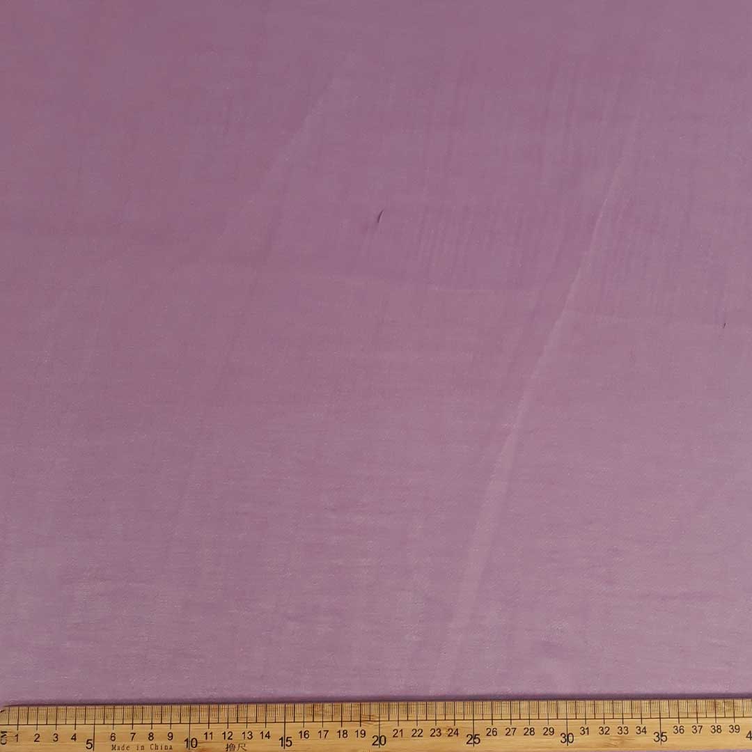 DR08533-7_1.jpg Metro Lifestyle’s Cationic Chiffon-7 – Sheer, lightweight fabric with a subtle two-tone effect, perfect for elegant draping in fashion and décor.