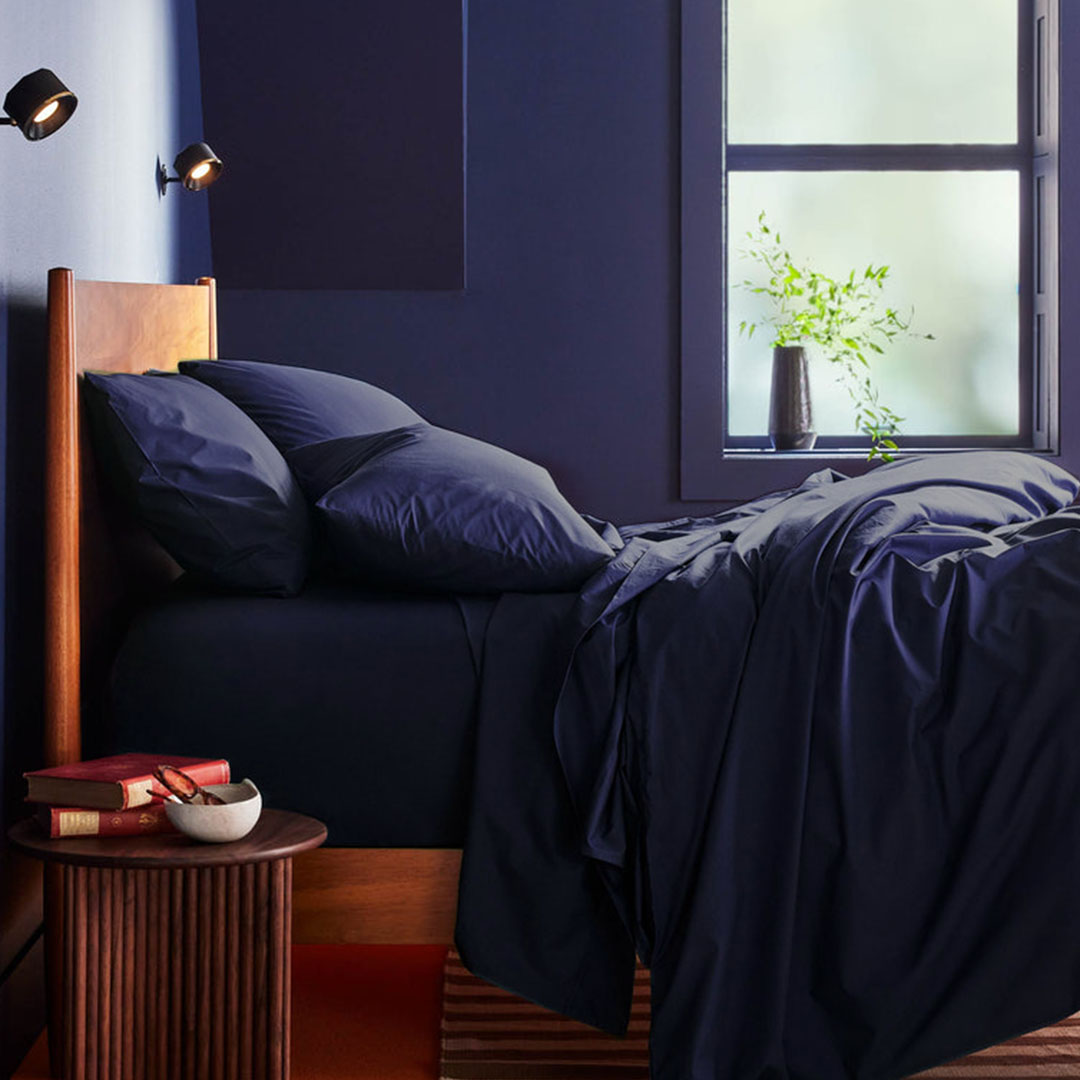 LN1510113_1.jpg "Duvet Cover Set Cotton 375TC Blue on super king-sized bed